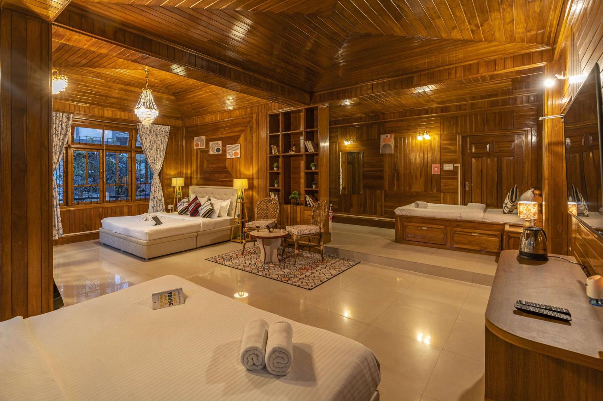 Deluxe Suite